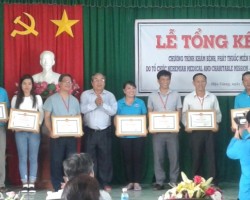 Mr. Le Van Thao granted certificates of merit