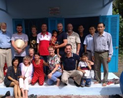 Mr.Le Hoang Sanh Vice HUFO (grey shirt, right), Mr Rodney Stone Founder of Thanh Loc project ( black T-Shirt, first row)