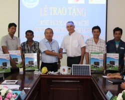 Mr. John Rockhold – Director of American Business Association with Leader of Union of Friendship Organizations grants solar energy equipment to poor household