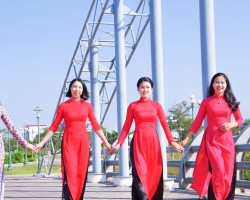 Ở đâu có phụ nữ Việt - ở đấy có áo dài Việt.