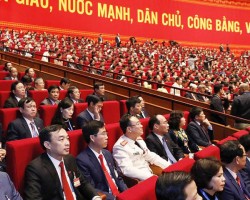 Các đại biểu dự Đại hội XIII của Đảng