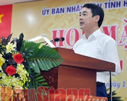 Bí thư Tỉnh ủy Nghiêm Xuân Thành thay mặt lãnh đạo tỉnh   (Thien Trang)