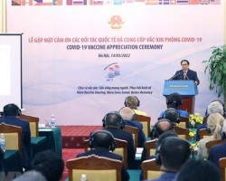 Thủ tướng Phạm Minh Chính cảm ơn các đối tác quốc tế đã hỗ trợ vaccine phòng COVID-19 cho Việt Nam. (Ảnh: Dương Giang/TTXVN)