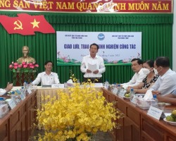 Ông Nguyễn Văn Nhân - Chủ tịch Liên hiệp Hậu Giang phát biểu tại buổi chia sẻ, học tập kinh nghiệm tại Liên hiệp Đồng Tháp