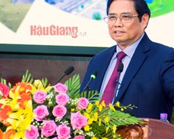 Ủy viên Bộ Chính trị, Thủ tướng Chính phủ Phạm Minh Chính phát biểu chỉ đạo tại Hội nghị xúc tiến đầu tư tỉnh.