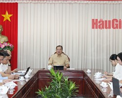 Phó Chủ tịch UBND tỉnh Nguyễn Văn Hòa thống nhất thời gian khởi công nhà máy điện sinh khối Hậu Giang   Thien Trang
