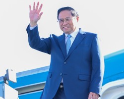 Hoàng Thái tử Akishino tới dự lễ kỷ niệm 50 năm thiết lập quan hệ ngoại giao Việt Nam - Nhật Bản diễn ra tại Hà Nội hôm 21/9. Ảnh: Vũ Anh
