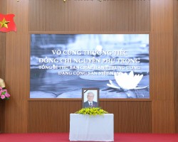 Lễ tưởng niệm Tổng Bí thư Nguyễn Phú Trọng tại Liên hiệp các tổ chức hữu nghị Việt Nam. (Ảnh: Đinh Hòa)