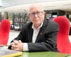 Brazilian historian and journalist De Oliviera (Photo: VNA)