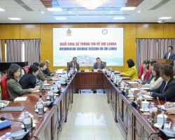 Information sharing session about Sri Lanka organized by the Viet Nam Union of Friendship Organizations in coordination with the Embassy of Sri Lanka to Vietnam, in Hanoi, on March 12. (Photo: Dinh Hoa)