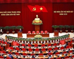 Phó Chủ tịch Liên hiệp các tổ chức hữu nghị Việt Nam Nguyễn Ngọc Hùng (bên phải) và Quốc vụ khanh Bộ Ngoại giao Ethiopia - Đại sứ Birtukan Ayano. (Ảnh: Hồng Anh)