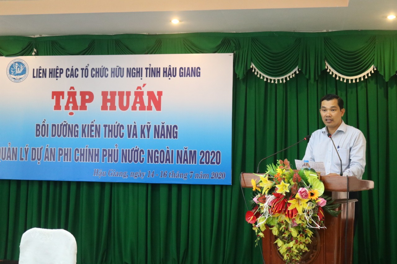 Ông Lê Minh Tuấn - Phó Chủ tịch Liên Hiệp Hậu Giang phát biểu khai mạc.
