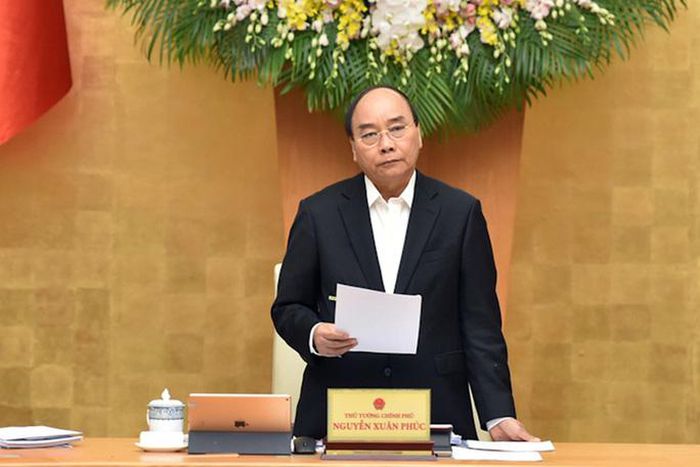 Thủ tướng Nguyễn Xuân Phúc phát biểu tại phiên họp.