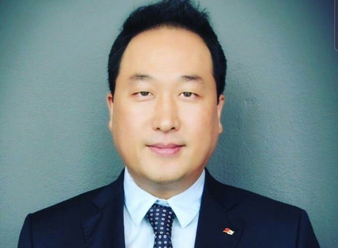 Ông Hong Sun, Phó chủ tịch Korcham.
