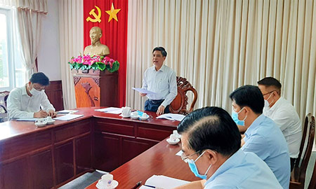 Ông Đồng Văn Thanh, Phó Bí thư Tỉnh ủy, Chủ tịch UBND tỉnh, phát biểu chỉ đạo tại buổi làm việc.