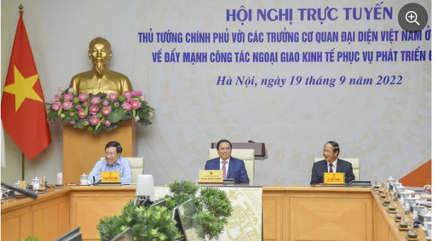 Thủ tướng Chính phủ Phạm Minh Chính chủ trì Hội nghị trực tuyến với về ngoại giao kinh tế. (Ảnh: Tuấn Anh)