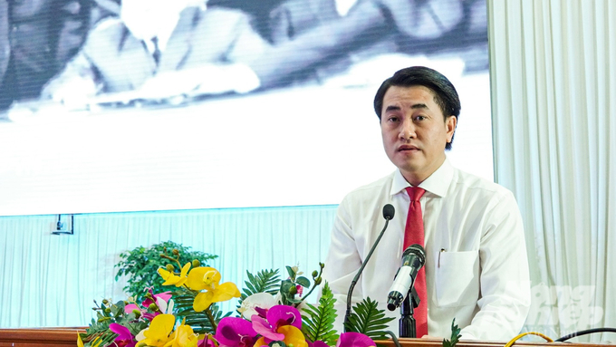 Ông Huỳnh Thanh Phong, Chủ tịch thành phố Vị Thanh, đã chia sẻ về những thành tựu trong xây dựng nông thôn mới. Ảnh: CTV.
