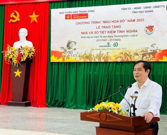 Đồng chí Phan Xuân Thủy, Phó Trưởng ban Tuyên giáo Trung ương phát biểu tại chương trình.
