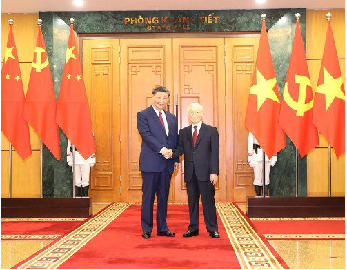 Tổng Bí thư Nguyễn Phú Trọng và Tổng Bí thư, Chủ tịch nước Trung Quốc Tập Cận Bình chụp ảnh chung. (Ảnh: Trí Dũng/TTXVN)