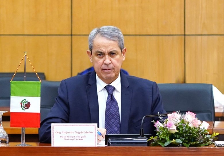 Đại sứ Đặc mệnh toàn quyền Liên bang Mexico tại Việt Nam Alejandro Negrín Muñoz . (Ảnh: ĐSQ Mexico tại Việt Nam)