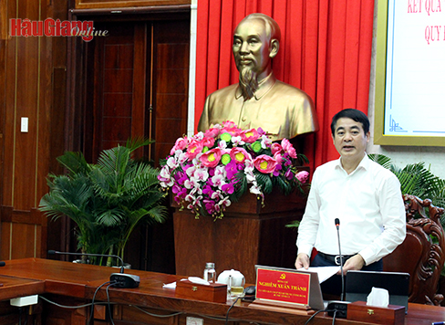 Ông Nghiêm Xuân Thành, Ủy viên Trung ương Đảng, Bí thư Tỉnh ủy, phát biểu tại buổi làm việc.