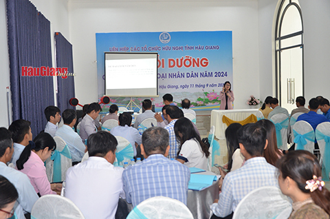 Quang cảnh lớp bồi dưỡng.