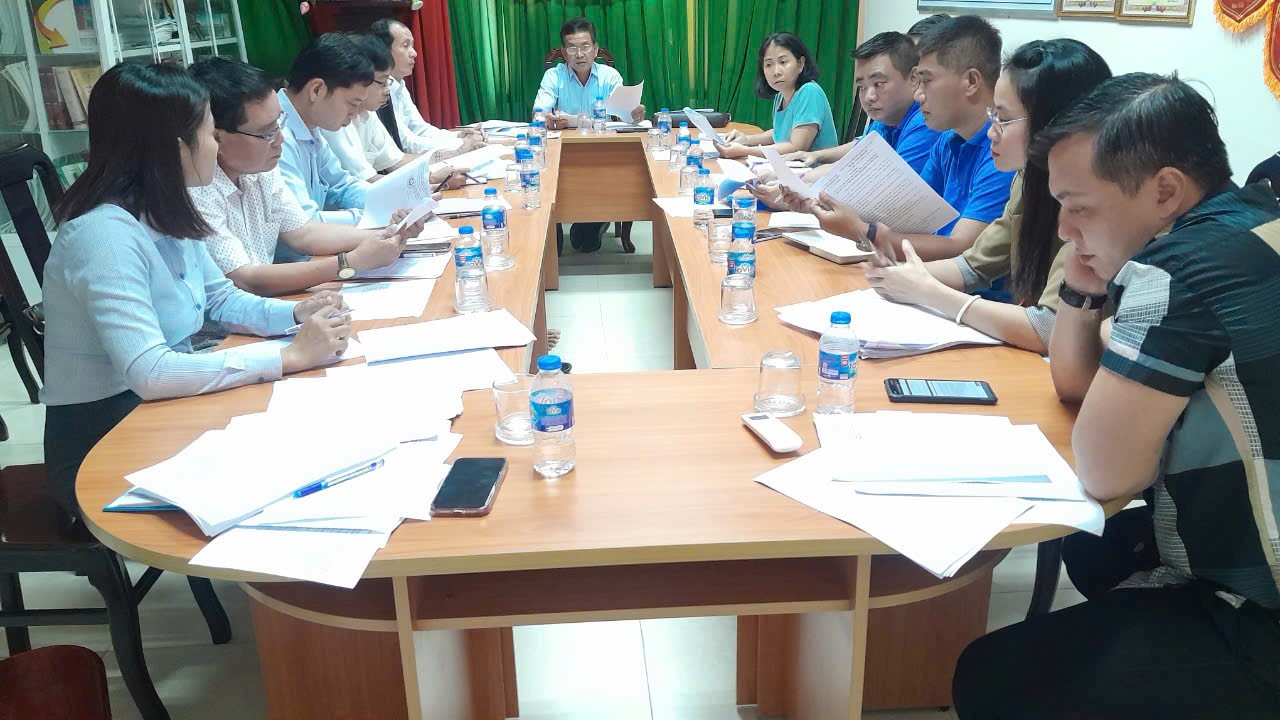 Mr. Nguyen Van Nhan - Chairman of the Hau Giang Province Union of Friendship Organizations chaired the meeting.