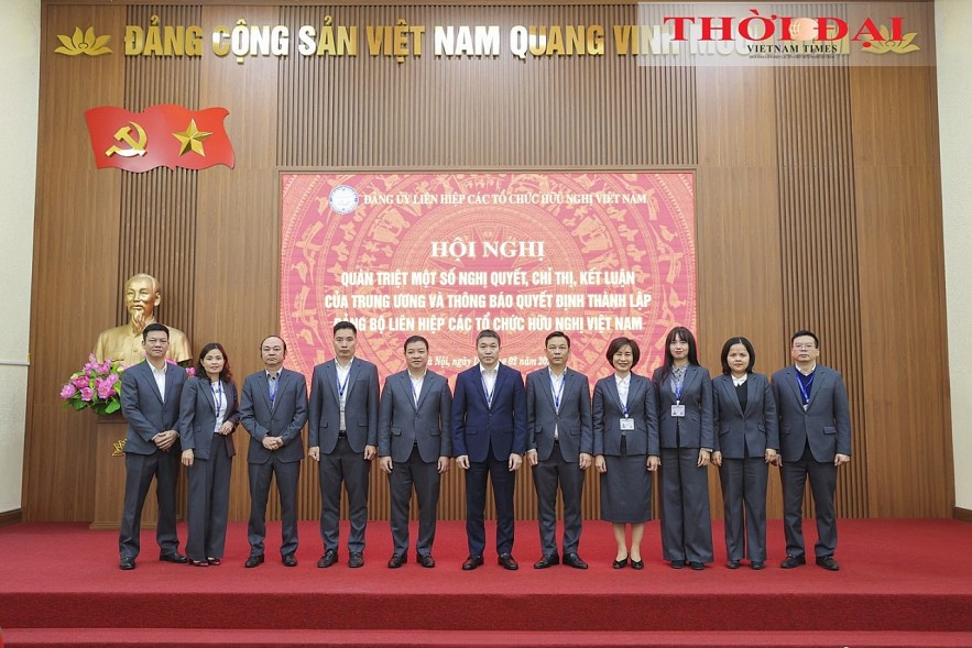 The Executive Committee of the Party Committee of the Viet Nam Union of Friendship Organizations in the 2020-2025 tenure. (Photo: Dinh Hoa)