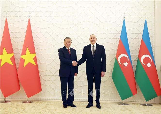 Tổng Bí thư Tô Lâm và Tổng thống Azerbaijan Ilham Aliyev. (Ảnh: TTXVN)